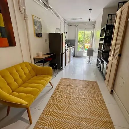 Apartment Centre-ville Jardin